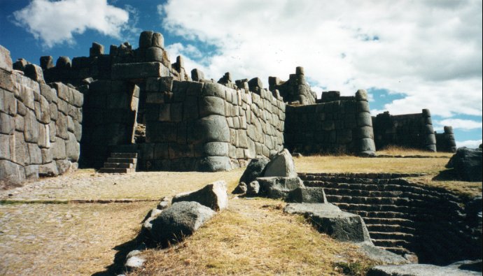 Sacsayhuamán